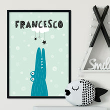Carica l'immagine nel visualizzatore di Gallery, Quadretto personalizzato con il coccodrillo sognatore - UNIKREO
